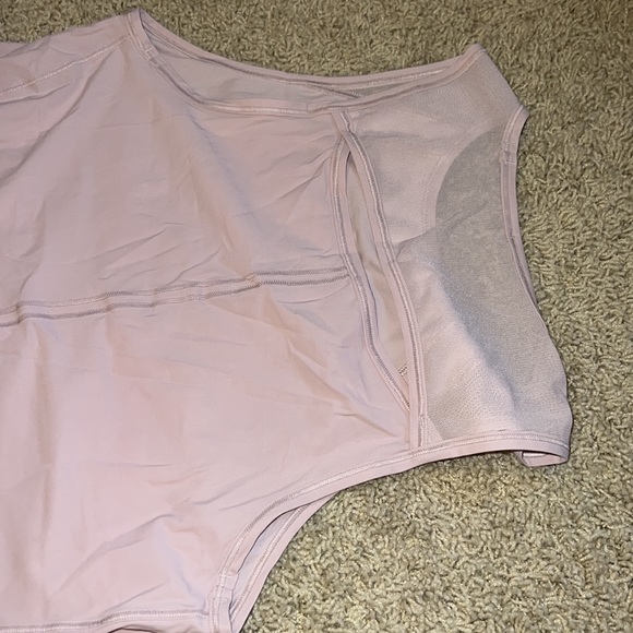 Lululemon sculpt tank top size 4 - Picture 4 of 5